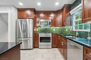 25 Ascot Way, Summit, NJ 07901 - Photo 8
