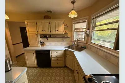 732 Amwell Road, Hillsborough Township, NJ 08844 - Photo 8