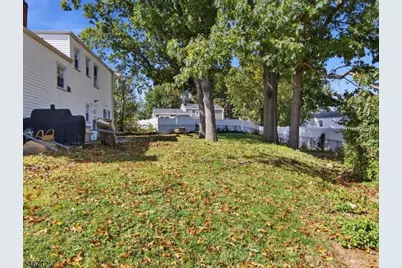 15 Adelphi Ct, Edison, NJ 08837 - Photo 24
