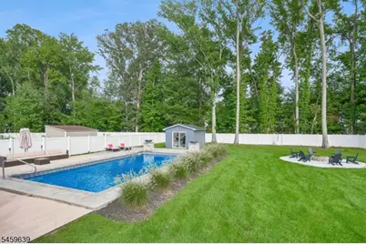 41 Carlos Dr, Fairfield, NJ 07004 - Photo 30