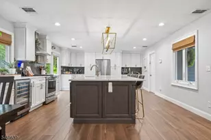 41 Carlos Dr, Fairfield, NJ 07004 - Photo 8