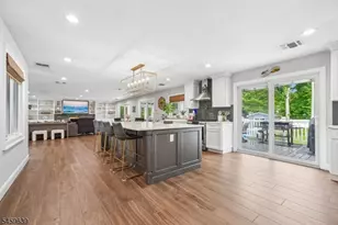 41 Carlos Dr, Fairfield, NJ 07004 - Photo 12