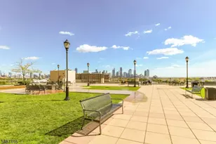 4 Beacon Way, Jersey City, NJ 07304 - Photo 10