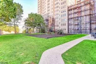 4 Beacon Way, Jersey City, NJ 07304 - Photo 42