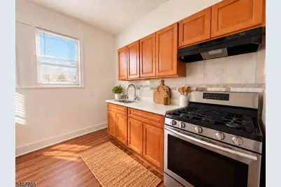 970 W Grand St #4, Elizabeth, NJ 07202 - Photo 4