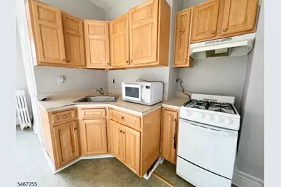 9101 Bergenwood Ave #2F, North Bergen, NJ 07047 - Photo 18