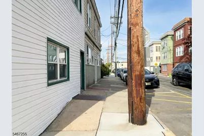 9101 Bergenwood Ave #2F, North Bergen, NJ 07047 - Photo 2
