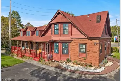 891 River Dr, Elmwood Park, NJ 07407 - Photo 1