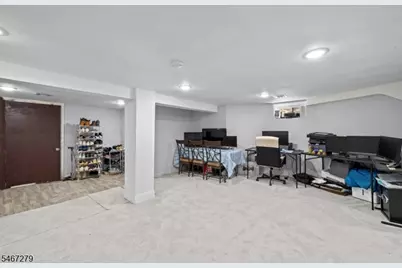 891 River Dr, Elmwood Park, NJ 07407 - Photo 30