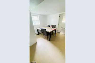 231 9th St, Fairview, NJ 07022 - Photo 10