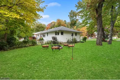 1 Ledgewood Trl, Kinnelon, NJ 07405 - Photo 32