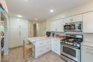 250 Ridgedale Ave A, Florham Park, NJ 07932 - Photo 16