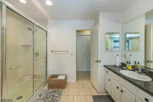 250 Ridgedale Ave A, Florham Park, NJ 07932 - Photo 28