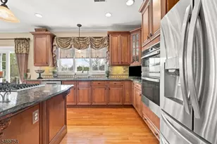 16 Ridgeline Drive, Washington Township, NJ 07853 - Photo 20