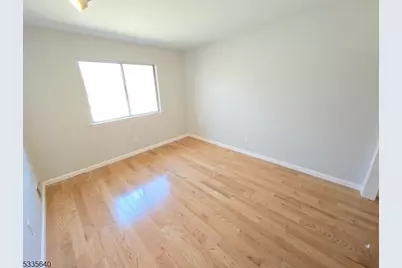 154 Castle Ridge Dr, East Hanover Township, NJ 07936 - Photo 12