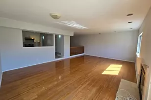 154 Castle Ridge Dr, East Hanover Township, NJ 07936 - Photo 4