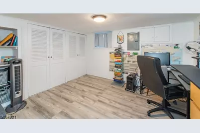 327 Orange Rd, Montclair, NJ 07042 - Photo 14