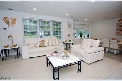 2 Woodlawn Ave, Green Brook Township, NJ 08812 - Photo 8