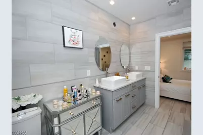 2 Woodlawn Ave, Green Brook Township, NJ 08812 - Photo 10