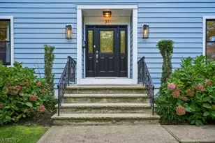 31 Stone Dr, West Orange Township, NJ 07052 - Photo 2