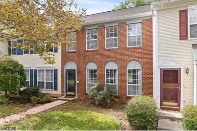 5 Hudson Ct, Franklin Township, NJ 08823 - Photo 2
