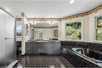 6 Lauren Ct, Wayne, NJ 07470 - Photo 28