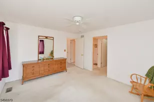 26 Meadow Pond Rd, Hardyston Township, NJ 07419 - Photo 18