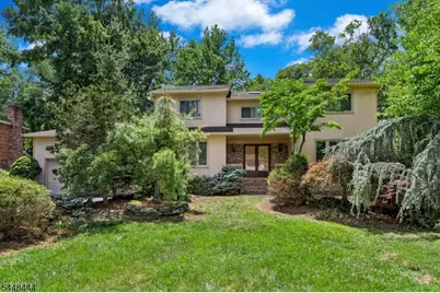 40 Vista Dr, Marlboro Township, NJ 07751 - Photo 2