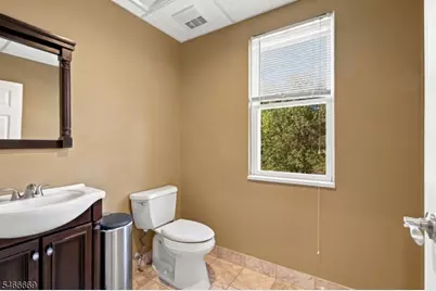 28 Bowling Green Pkwy 2A, Jefferson Township, NJ 07849 - Photo 10