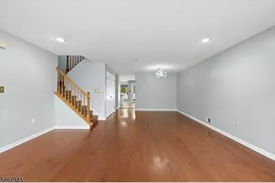 5 Hudson Ct, Franklin Township, NJ 08823 - Photo 6