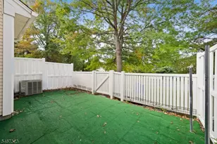 5 Hudson Ct, Franklin Township, NJ 08823 - Photo 28
