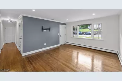 47 Mary St, Hawthorne, NJ 07506 - Photo 8