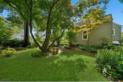 43 Miele Pl, Summit, NJ 07901 - Photo 24