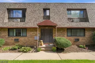 164 Diamond Bridge Ave, Hawthorne, NJ 07506 - Photo 1