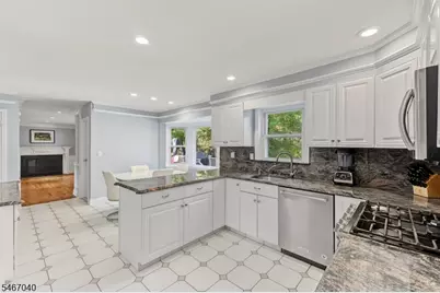 109 Meadowbrook Rd, Randolph Township, NJ 07869 - Photo 16