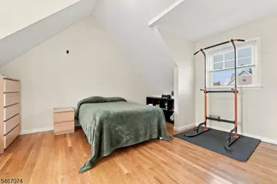 91 Laurel St, Ridgefield, NJ 07660 - Photo 16