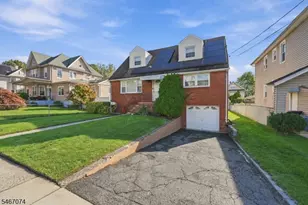 91 Laurel St, Ridgefield, NJ 07660 - Photo 2