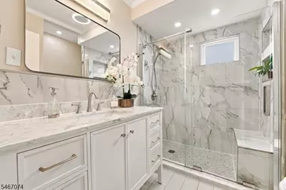 91 Laurel St, Ridgefield, NJ 07660 - Photo 10