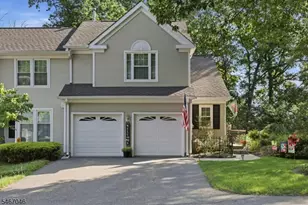 2 Rainier Ct, Allamuchy Township, NJ 07840 - Photo 4