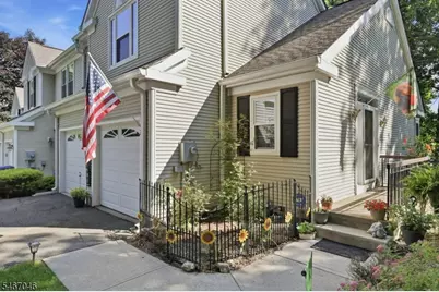 2 Rainier Ct, Allamuchy Township, NJ 07840 - Photo 6