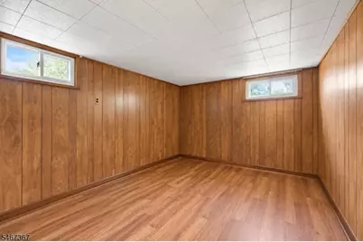 301 Valley Rd, Clifton, NJ 07013 - Photo 14