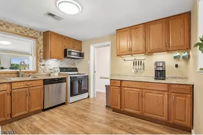 143 Snowhill St, Spotswood, NJ 08884 - Photo 6