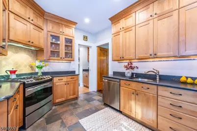 55 High St, Glen Ridge, NJ 07028 - Photo 14