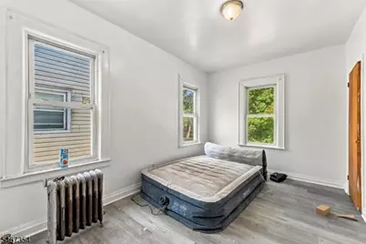 61 Rose Ter, Newark, NJ 07108 - Photo 8