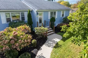 320 Garretson Rd, Bridgewater, NJ 08807 - Photo 2