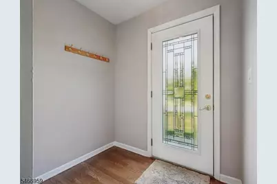 320 Garretson Rd, Bridgewater, NJ 08807 - Photo 4