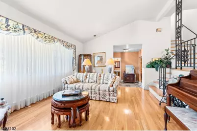 238 Saint Cloud Ave, West Orange Township, NJ 07052 - Photo 12
