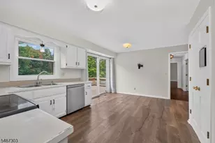 19 Jocelyn Ct, Lebanon Township, NJ 08827 - Photo 10