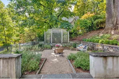 310 Highland Ave, Montclair, NJ 07043 - Photo 32
