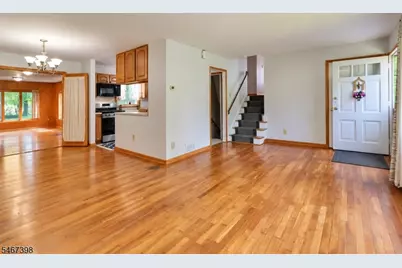 24 Countryside Dr, Livingston, NJ 07039 - Photo 2